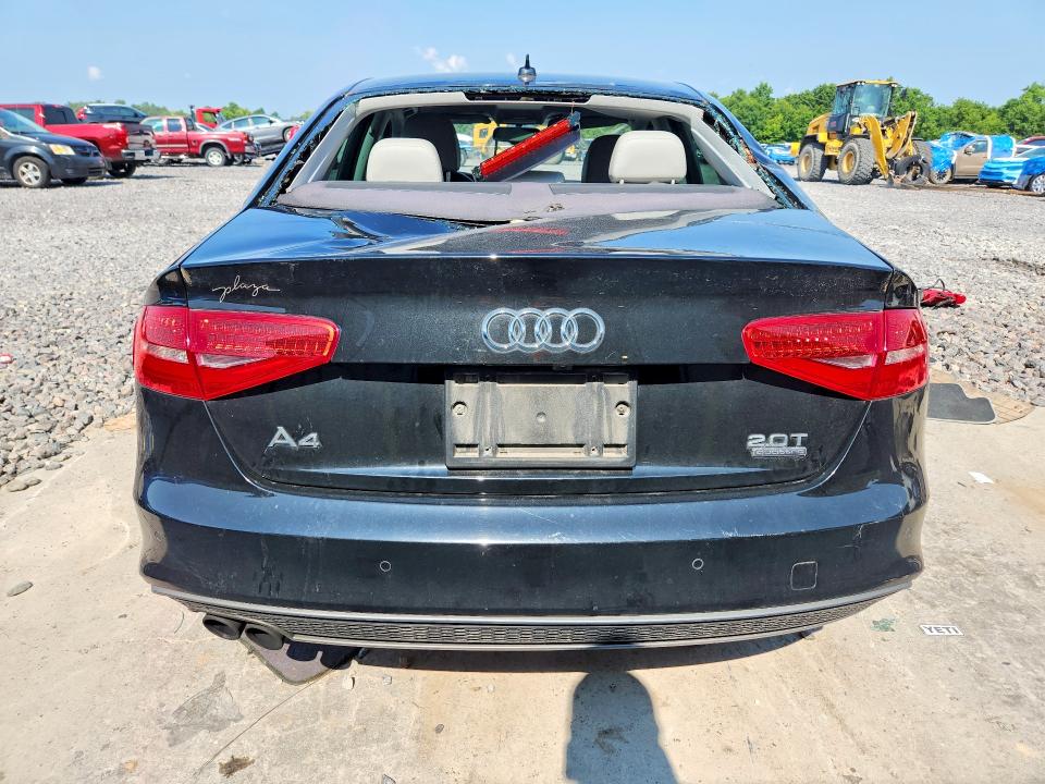 60477576 :رقم المزاد ، WAUFFAFL0FN043231 vin ، 2015 Audi A4 مزاد بيع