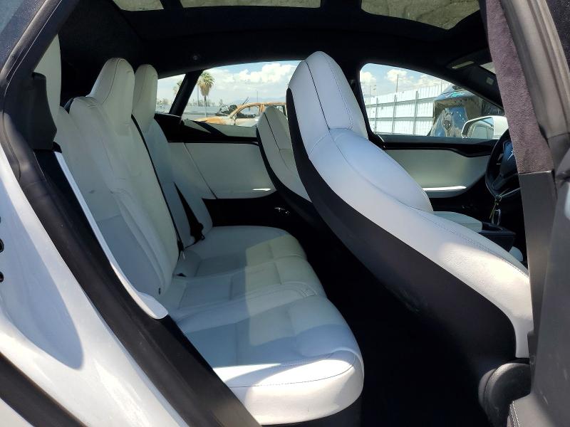 Продажа на аукционе авто 2019 Tesla Model S, vin: 5YJSA1E41KF339829, номер лота: 60976836