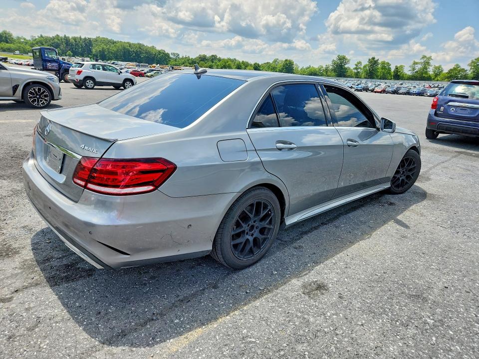 63053856 :رقم المزاد ، WDDHF8JB4EA899467 vin ، 2014 Mercedes-benz E مزاد بيع