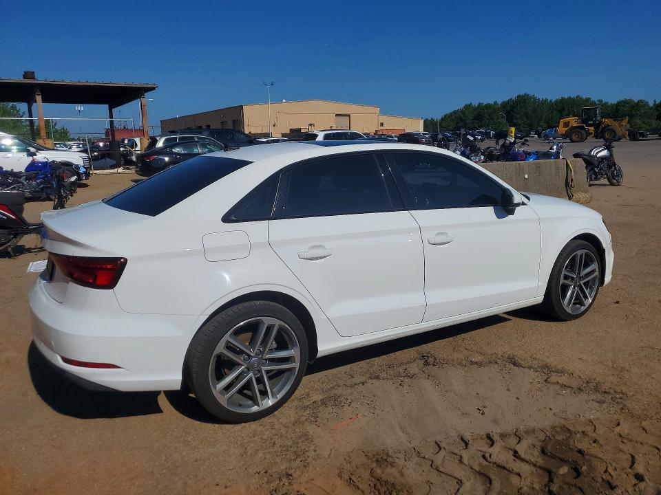 2020 Audi A3 მანქანა იყიდება აუქციონზე, vin: WAUAUGFF1LA060894, აუქციონის ნომერი: 61541206