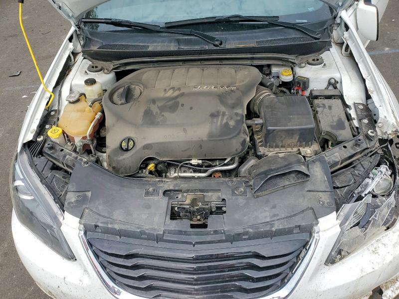 61773046 :رقم المزاد ، 1C3BCBGG5DN522179 vin ، 2013 Chrysler 200 مزاد بيع