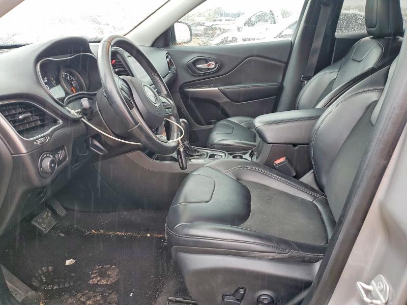 62301476 :رقم المزاد ، 1C4PJLLB8KD151304 vin ، 2019 Jeep Cherokee مزاد بيع