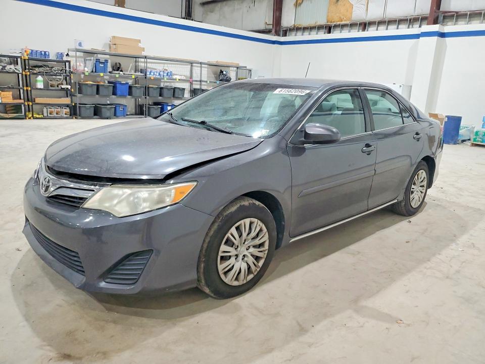 61562096 :رقم المزاد ، 4T4BF1FK9CR250258 vin ، 2012 Toyota Camry مزاد بيع