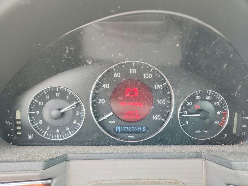 62636776 :رقم المزاد ، WDBUF82JX5X173784 vin ، 2005 Mercedes-benz E مزاد بيع