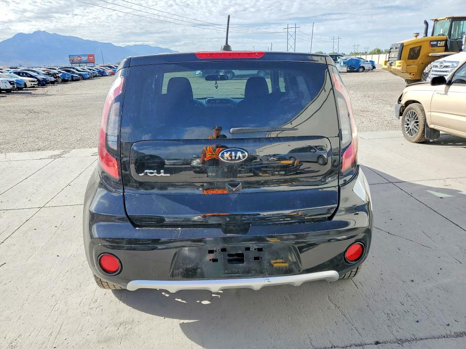Продажа на аукционе авто 2018 Kia Soul, vin: KNDJP3A54J7531870, номер лота: 85965395