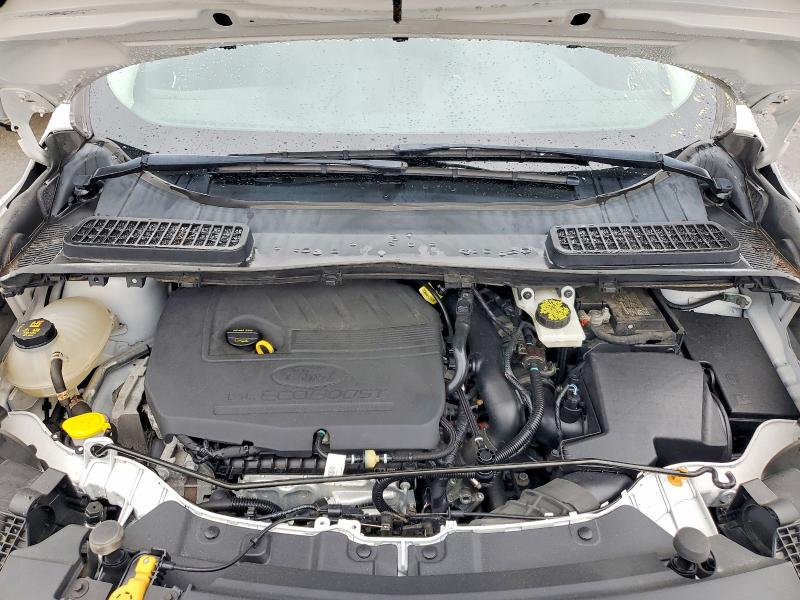 62027226 :رقم المزاد ، 1FMCU9GD0JUC24485 vin ، 2018 Ford Escape مزاد بيع