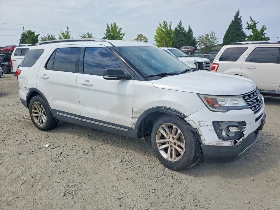 61920586 :رقم المزاد ، 1FM5K7D83GGD28700 vin ، 2016 Ford Explorer مزاد بيع