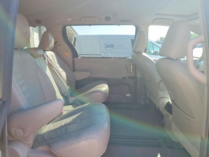 61979986 :رقم المزاد ، 5TDYK3DC3ES427082 vin ، 2014 Toyota Sienna مزاد بيع