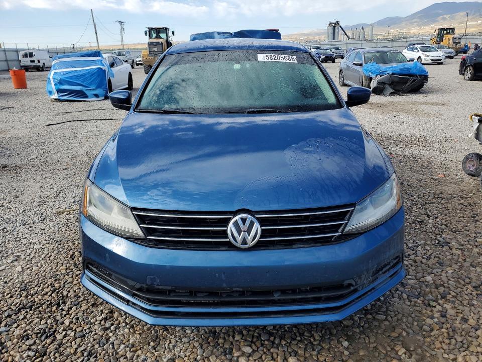 58205686 :رقم المزاد ، 3VW2B7AJ9HM267484 vin ، 2017 Volkswagen Jetta مزاد بيع