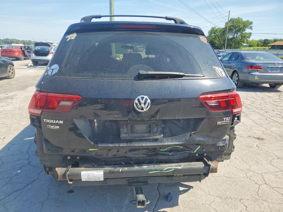 63478626 :رقم المزاد ، 3VV0B7AX0JM097053 vin ، 2018 Volkswagen Tiguan مزاد بيع