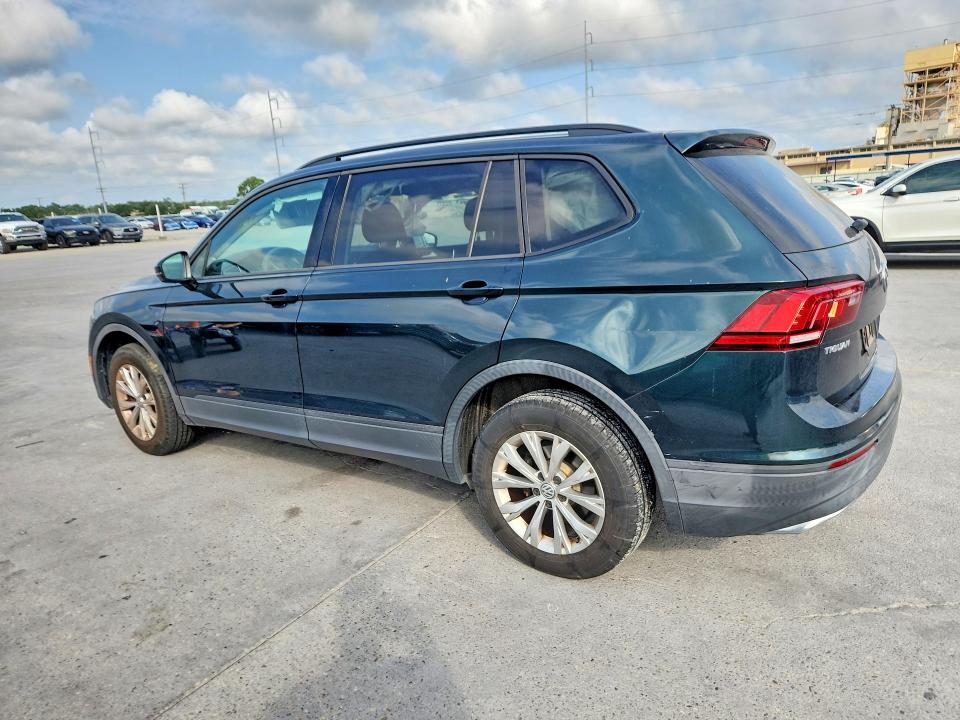 Продаж на аукціоні авто 2018 Volkswagen Tiguan, vin: 3VV0B7AX6JM018968, номер лоту: 63041256