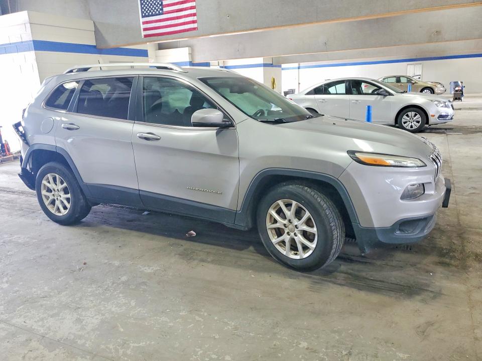 Продажа на аукционе авто 2016 Jeep Cherokee, vin: 1C4PJMCS7GW194100, номер лота: 61029226