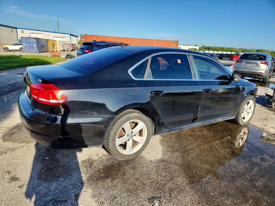59350366 :رقم المزاد ، 1VWAS7A34EC050239 vin ، 2014 Volkswagen Passat مزاد بيع