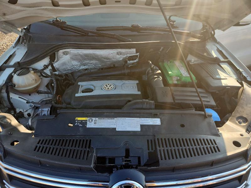 62634546 :رقم المزاد ، WVGAV7AX4DW556403 vin ، 2013 Volkswagen Tiguan مزاد بيع