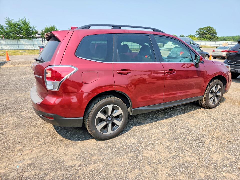 2018 Subaru Forester მანქანა იყიდება აუქციონზე, vin: JF2SJARC7JH493141, აუქციონის ნომერი: 62830736