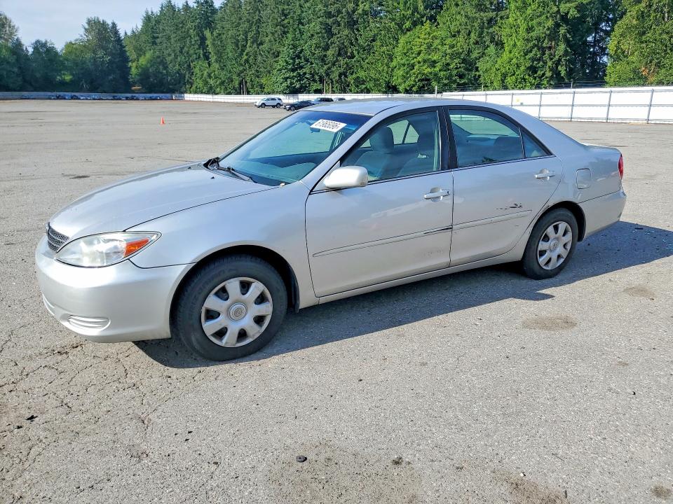 61965096 :رقم المزاد ، 4T1BE32K14U340729 vin ، 2004 Toyota Camry مزاد بيع
