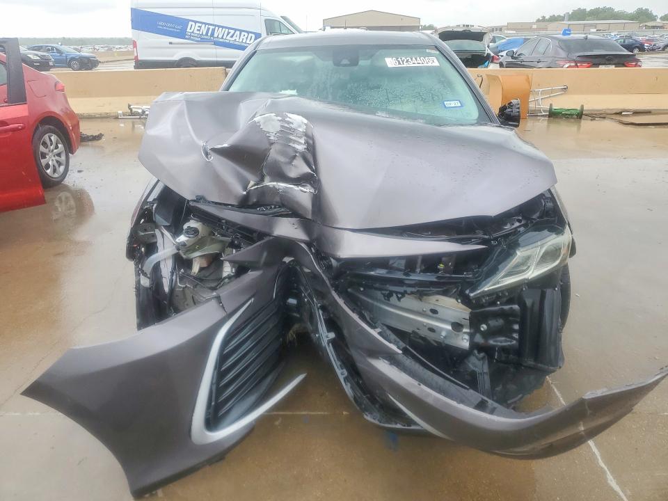 Продаж на аукціоні авто 2022 Toyota Camry, vin: 4T1C11AK7NU005725, номер лоту: 61234406