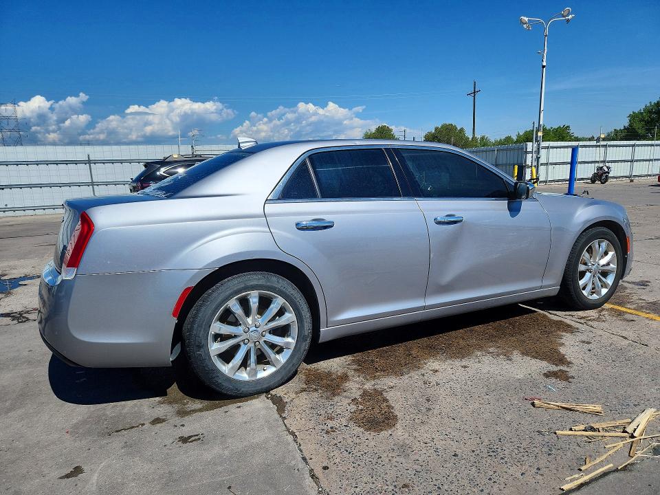 62706496 :رقم المزاد ، 2C3CCAKG0HH566613 vin ، 2017 Chrysler 300c مزاد بيع