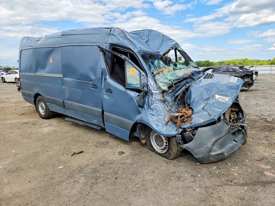 63324486 :رقم المزاد ، WD4PF1CD7KT011845 vin ، 2019 Mercedes-benz Sprinter مزاد بيع