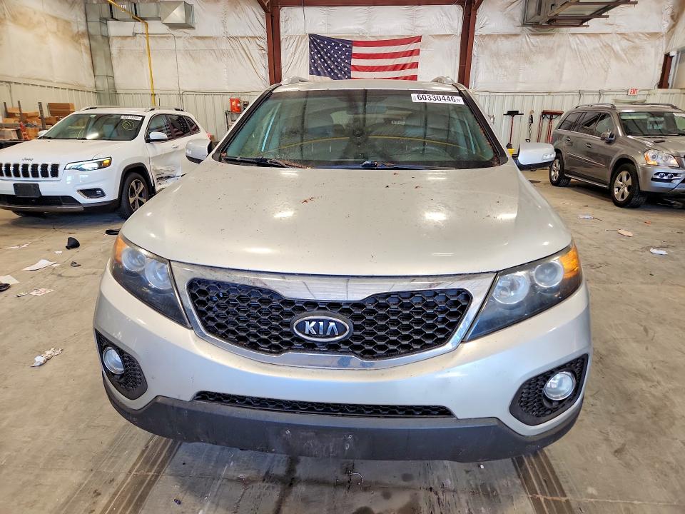 2011 Kia Sorento მანქანა იყიდება აუქციონზე, vin: 5XYKUDA28BG061193, აუქციონის ნომერი: 60330446