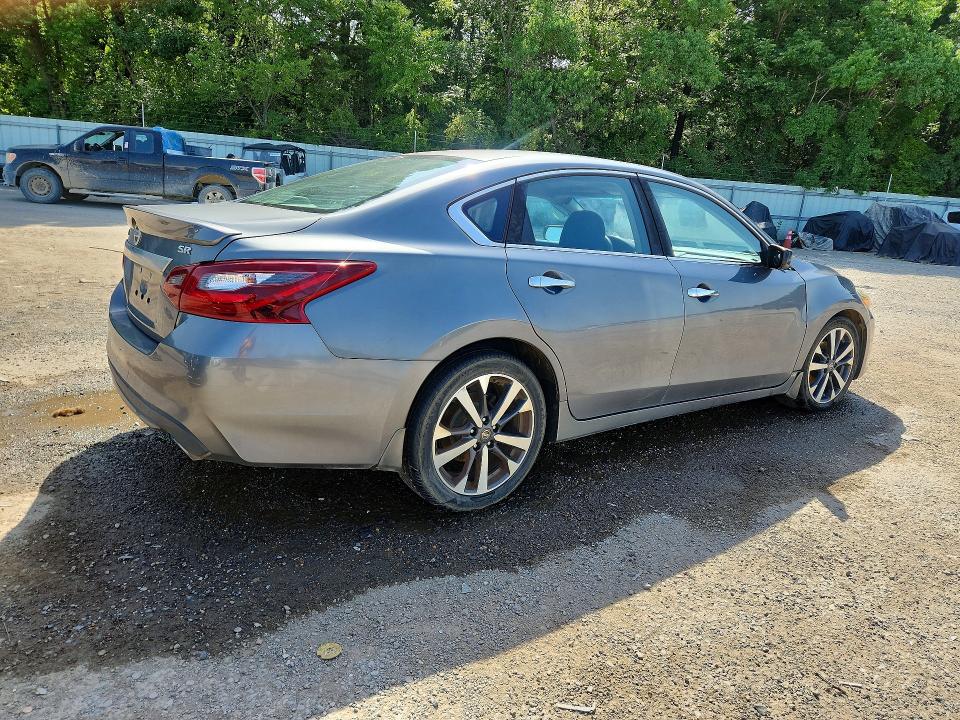 61880426 :رقم المزاد ، 1N4AL3AP1HN359919 vin ، 2017 Nissan Altima مزاد بيع