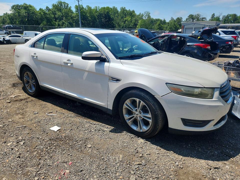 60435136 :رقم المزاد ، 1FAHP2E87DG133317 vin ، 2013 Ford Taurus مزاد بيع