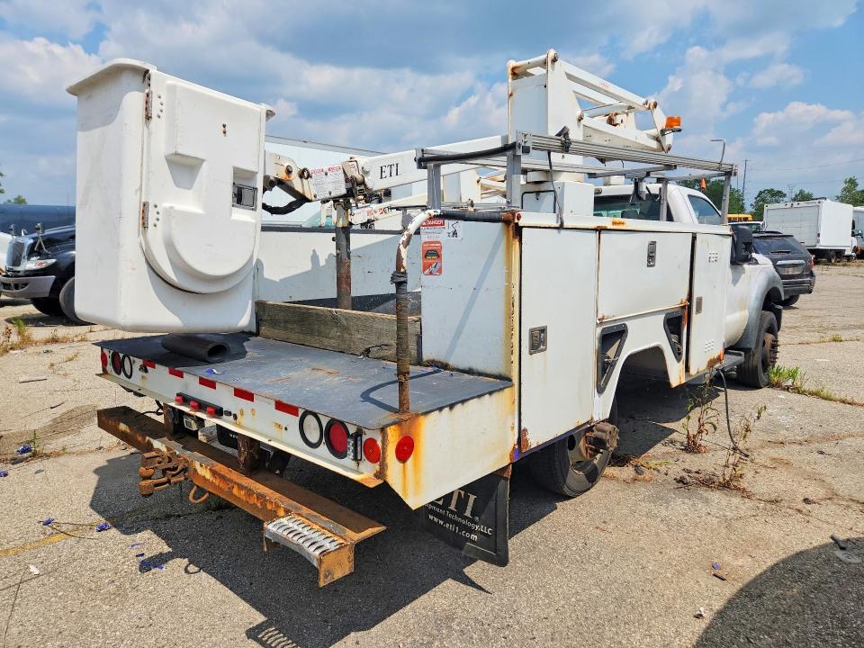 2011 Ford F450 მანქანა იყიდება აუქციონზე, vin: 1FDUF4GY2BEA95584, აუქციონის ნომერი: 60405336