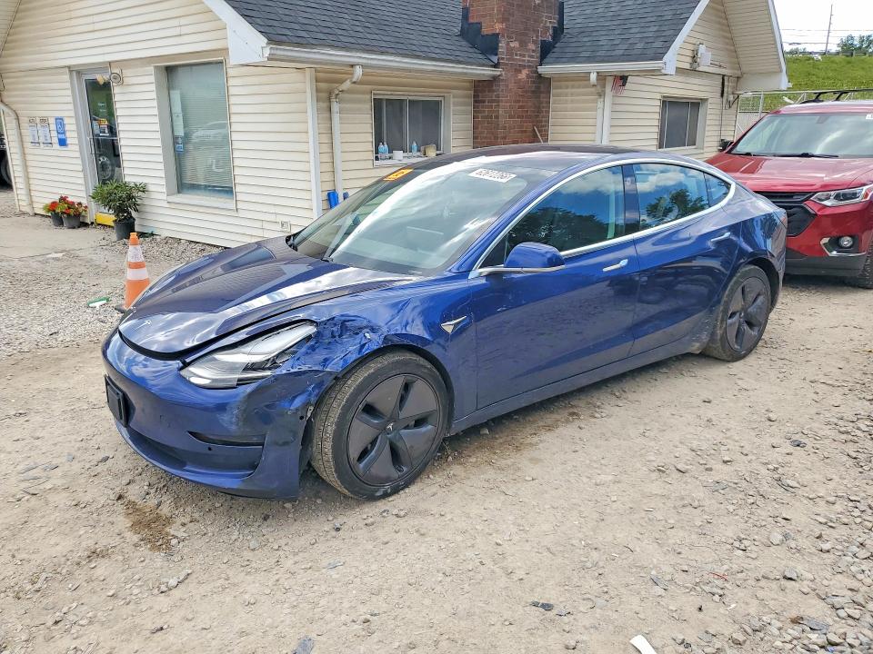 Продаж на аукціоні авто 2018 Tesla Model 3, vin: 5YJ3E1EA0JF041950, номер лоту: 62612266