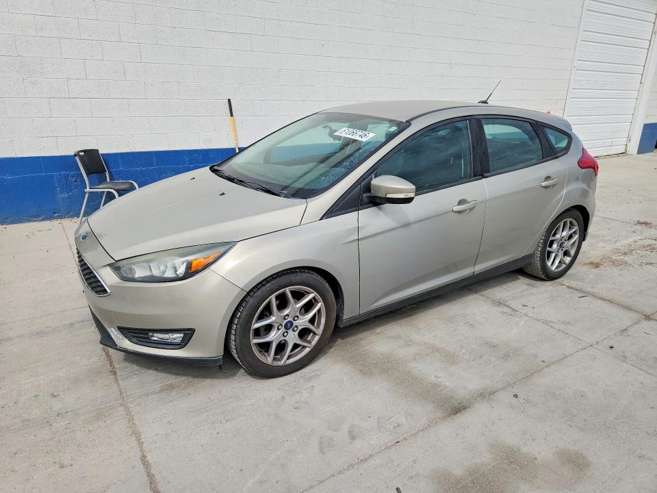 61066746 :رقم المزاد ، 1FADP3K21FL283129 vin ، 2015 Ford Focus مزاد بيع