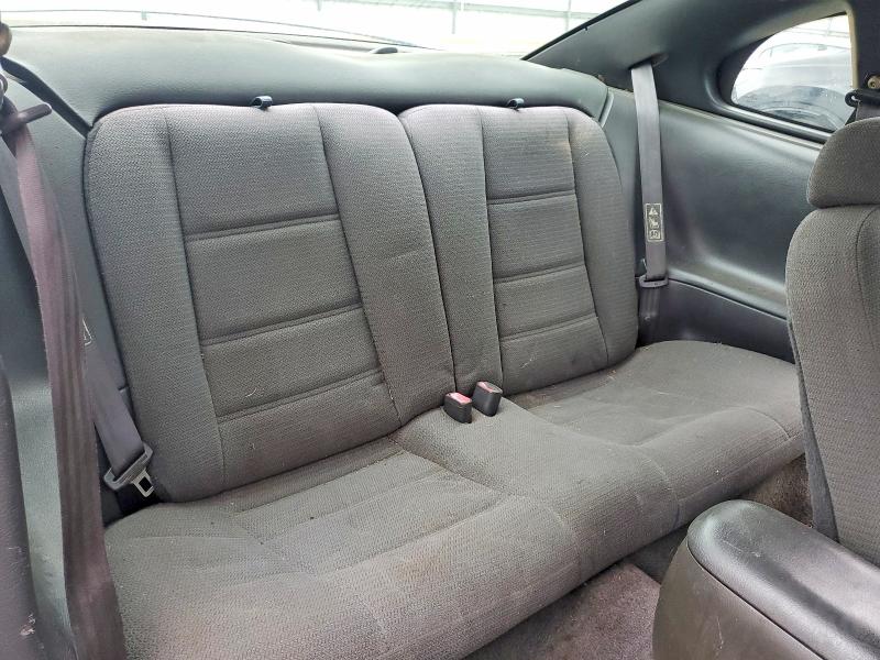60819206 :رقم المزاد ، 1FAFP4047YF226325 vin ، 2001 Ford Mustang مزاد بيع