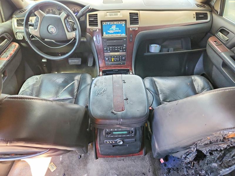 63136926 :رقم المزاد ، 1GYUKCEF8AR155221 vin ، 2010 Cadillac Escalade مزاد بيع
