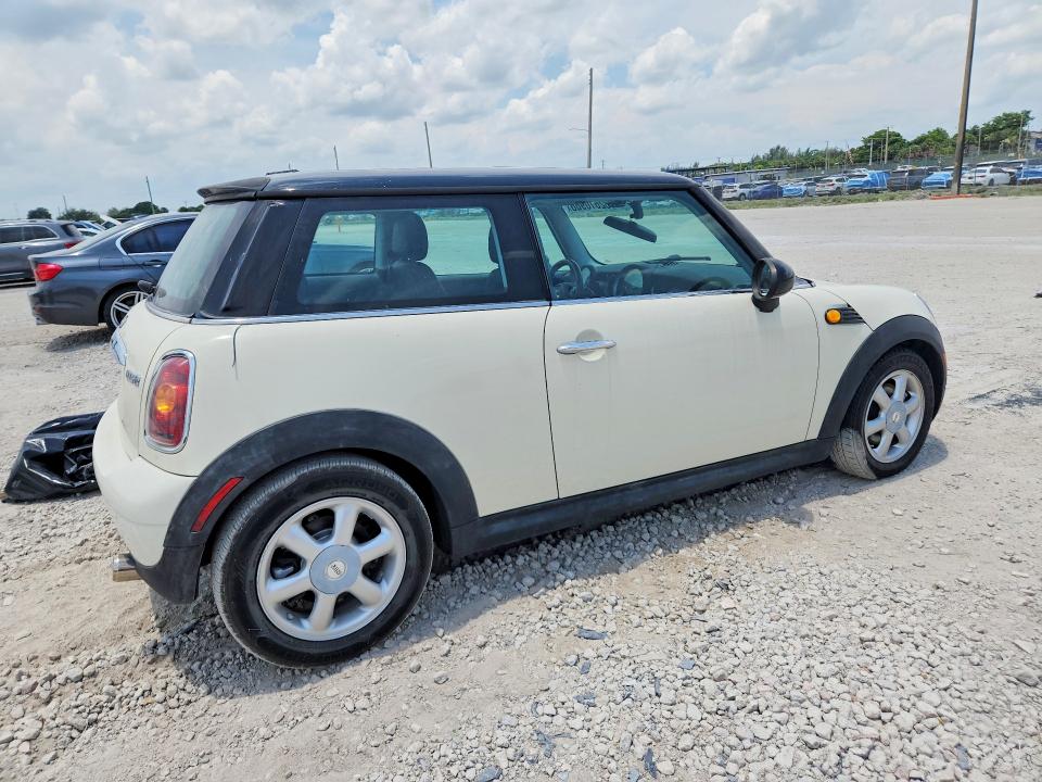 62610966 :رقم المزاد ، WMWMF33578TT66280 vin ، 2008 Mini Cooper مزاد بيع