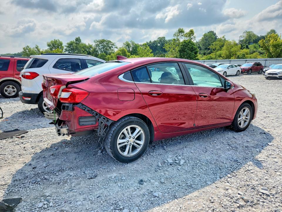 62575286 :رقم المزاد ، 1G1BE5SM4H7139857 vin ، 2017 Chevrolet Cruze مزاد بيع