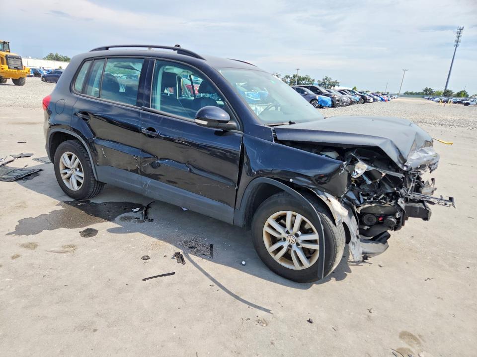 2016 Volkswagen Tiguan მანქანა იყიდება აუქციონზე, vin: WVGBV7AX5GW014414, აუქციონის ნომერი: 63221126