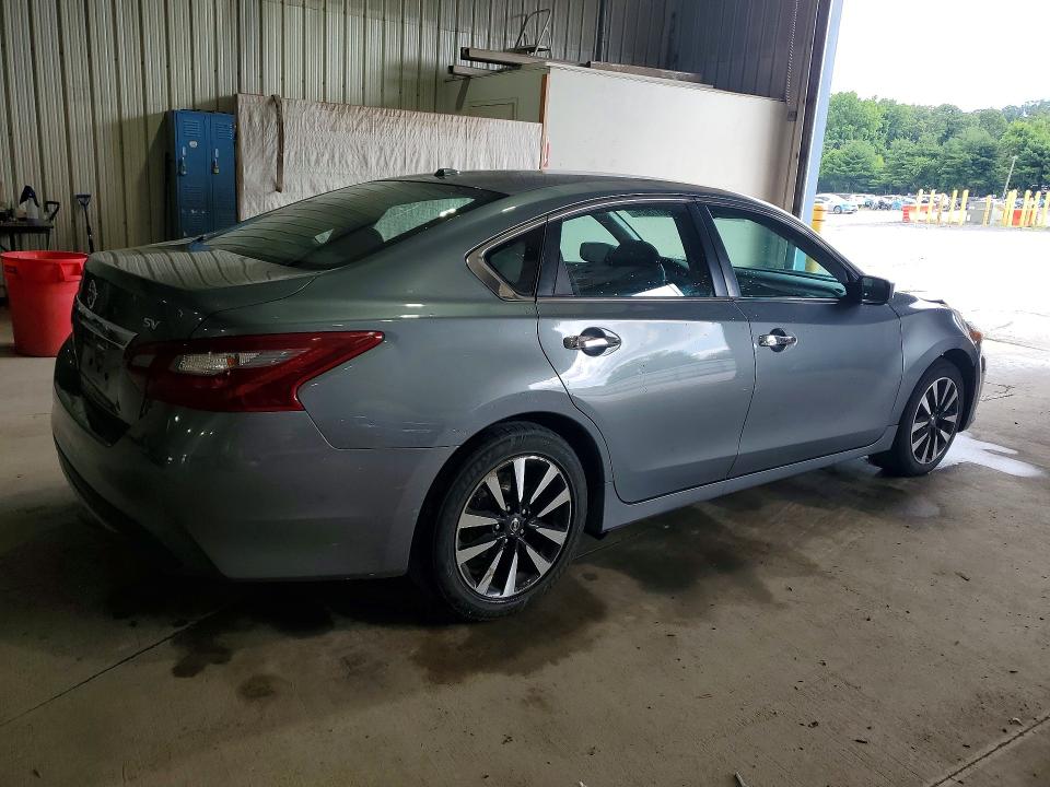 Продаж на аукціоні авто 2018 Nissan Altima, vin: 1N4AL3AP6JC169891, номер лоту: 60173076