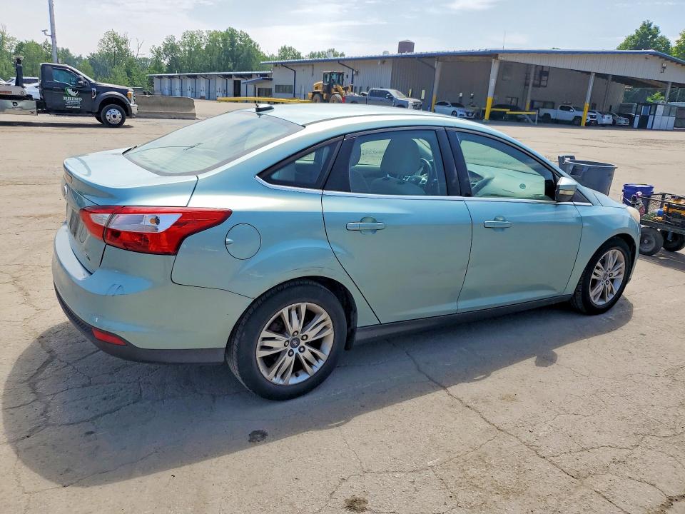 61740516 :رقم المزاد ، 1FAHP3H24CL411027 vin ، 2012 Ford Focus مزاد بيع
