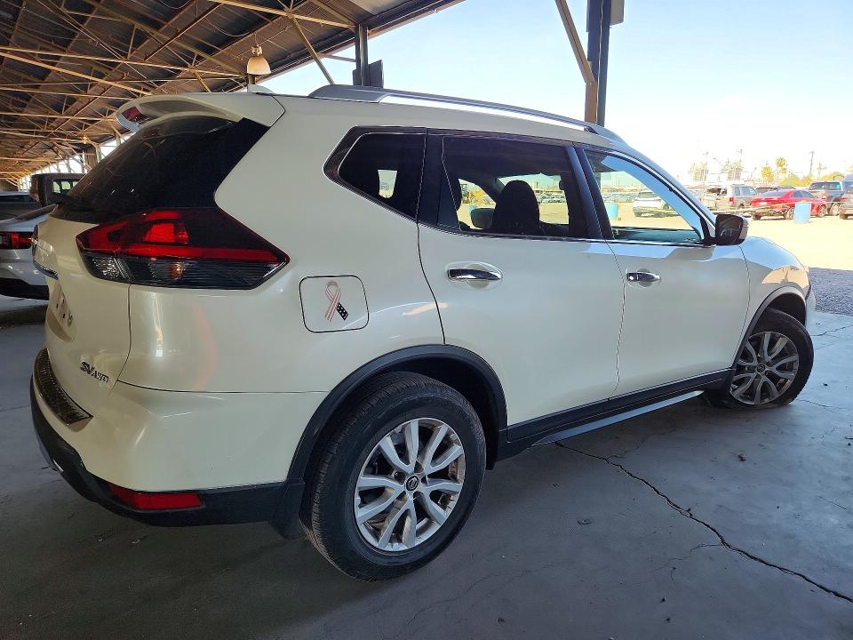 61728186 :رقم المزاد ، JN8AT2MV2JW354912 vin ، 2018 Nissan Rogue مزاد بيع