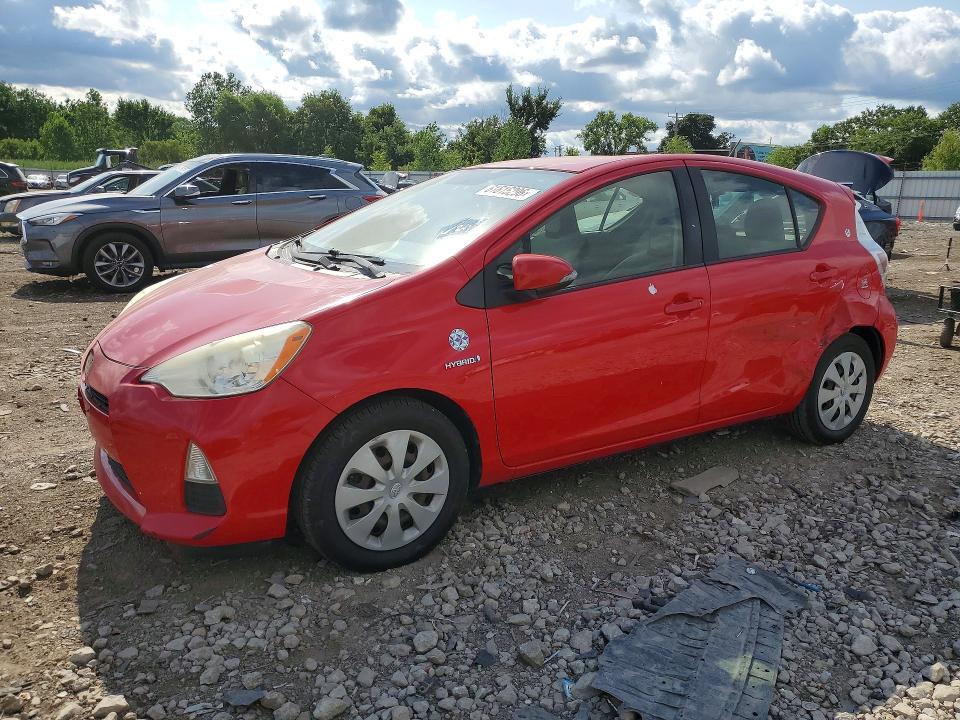 Auction sale of the 2013 Toyota Prius C, vin: JTDKDTB38D1053454, lot number: 61616296
