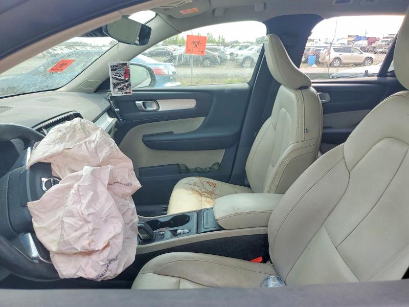 62054826 :رقم المزاد ، YV4162UK4K2139384 vin ، 2019 Volvo Xc40 مزاد بيع