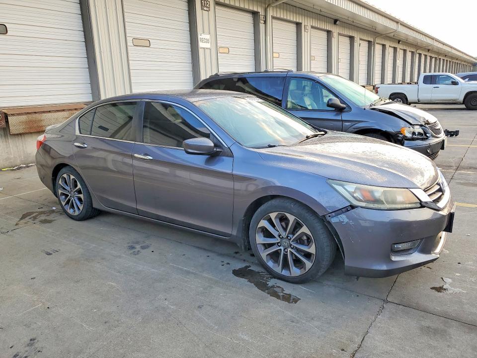 2014 Honda Accord მანქანა იყიდება აუქციონზე, vin: 1HGCR2F56EA165815, აუქციონის ნომერი: 61675246