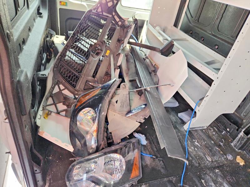 Продажа на аукционе авто 2024 Ford Transit, vin: 1FTYE1C88RKA51033, номер лота: 61864146