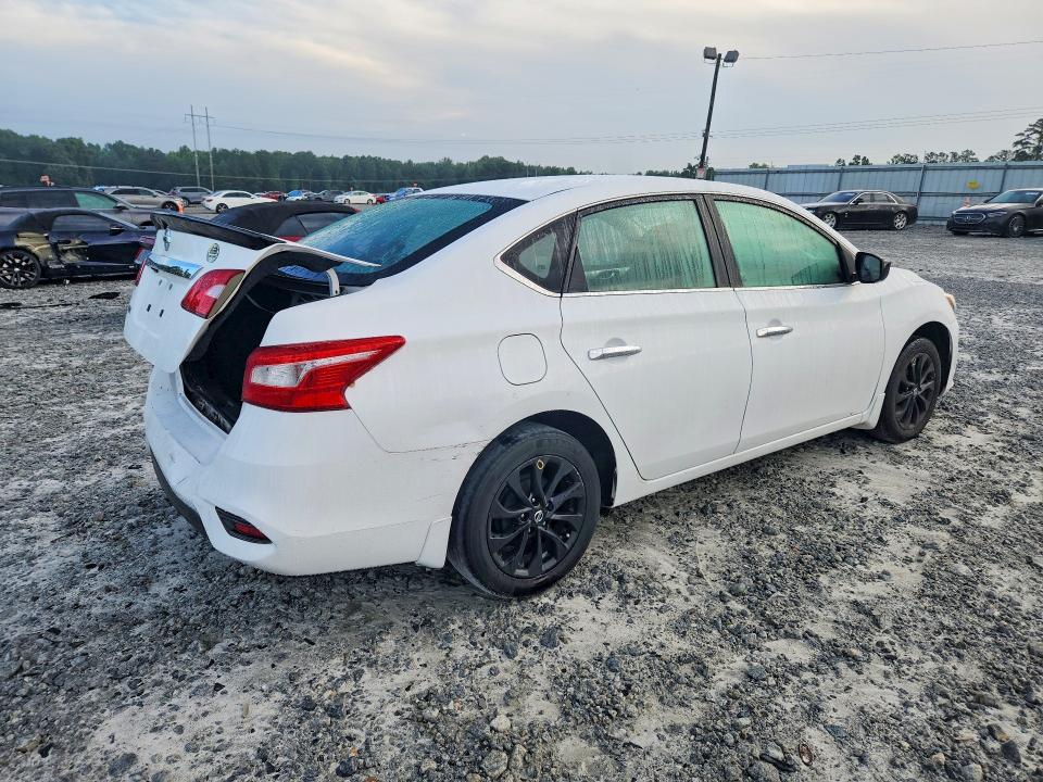 Продаж на аукціоні авто 2018 Nissan Sentra, vin: 3N1AB7APXJY337255, номер лоту: 62320486