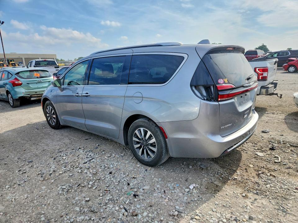 Auction sale of the 2021 Chrysler Pacifica, vin: 2C4RC1L7XMR594024, lot number: 59579896
