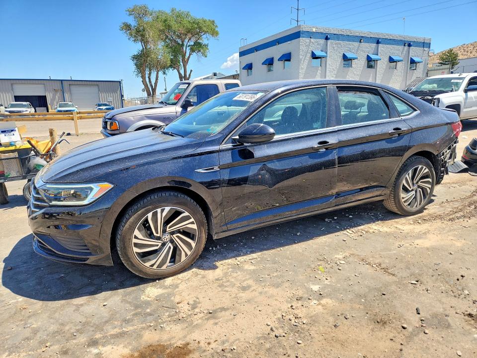 60791396 :رقم المزاد ، 3VWE57BU9MM027942 vin ، 2021 Volkswagen Jetta مزاد بيع