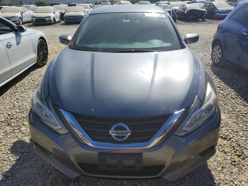 Продажа на аукционе авто 2017 Nissan Altima, vin: 1N4AL3AP4HN305854, номер лота: 61917596