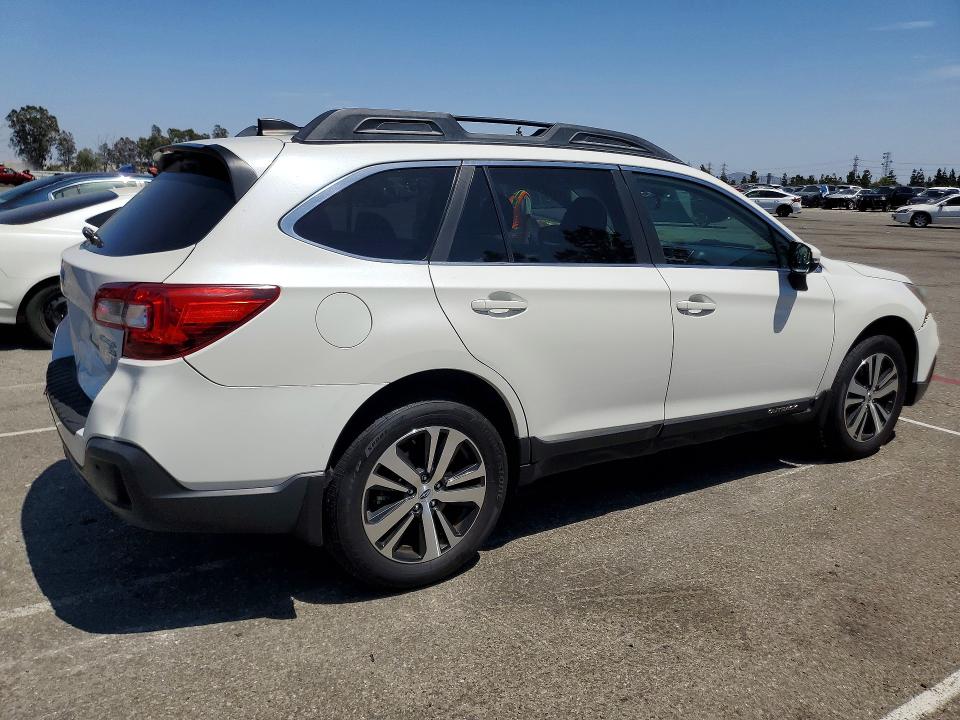 61737836 :رقم المزاد ، 4S4BSENC6J3264502 vin ، 2018 Subaru Outback مزاد بيع