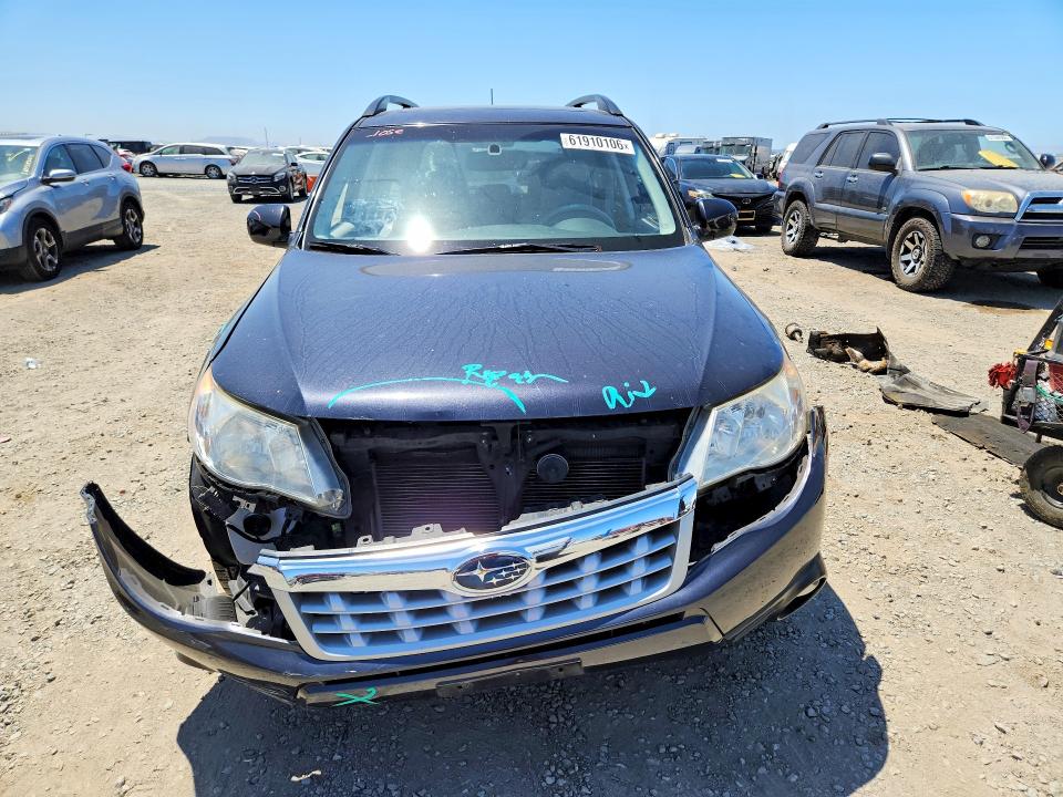 Продаж на аукціоні авто 2011 Subaru Forester, vin: JF2SHAEC1BH757702, номер лоту: 61910106