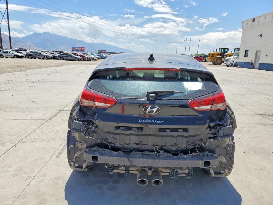 2020 Hyundai Veloster მანქანა იყიდება აუქციონზე, vin: KMHTH6AB4LU021872, აუქციონის ნომერი: 60198176