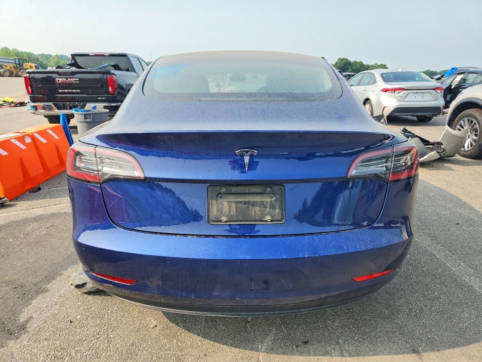 61530466 :رقم المزاد ، 5YJ3E1EA7NF286928 vin ، 2022 Tesla Model 3 مزاد بيع