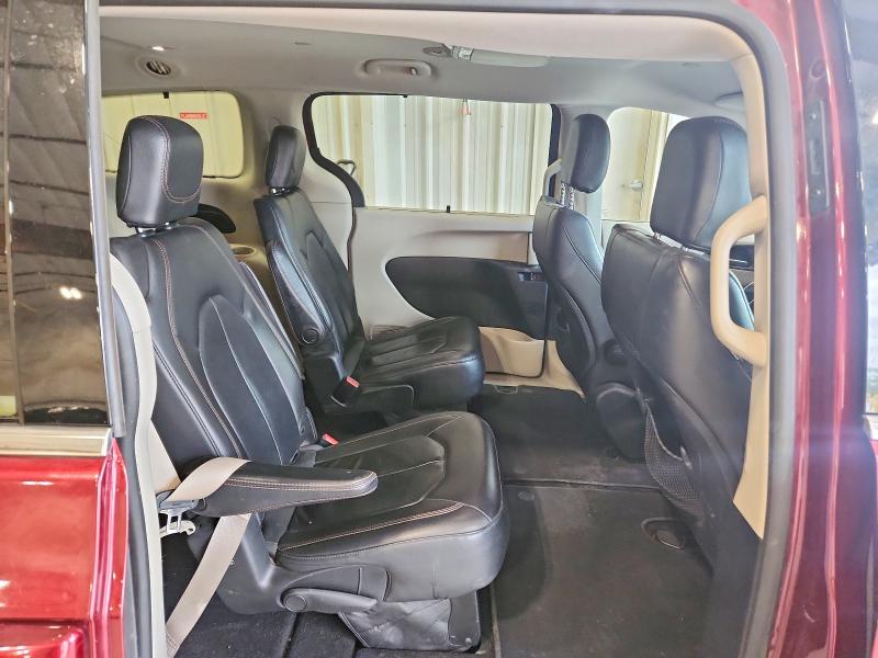 62246446 :رقم المزاد ، 2C4RC1BG8HR739570 vin ، 2017 Chrysler Pacifica مزاد بيع